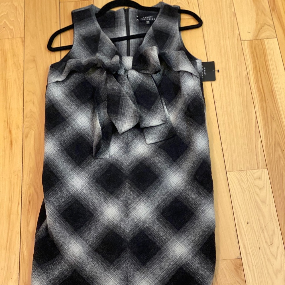 Brand new plaid Robert Rodriguez dress. (Size 6)